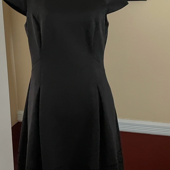 Vince Camuto little black dress size 12. Necklace sold separately. m - Picture 2 of 5